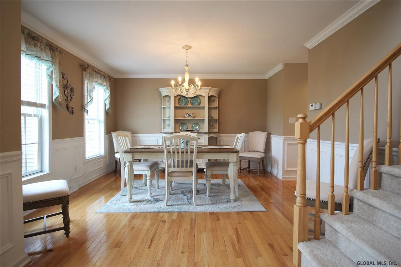 13 Robin Hill Road Halfmoon, NY 12118 - Photo 7 of 54 Photo 7
