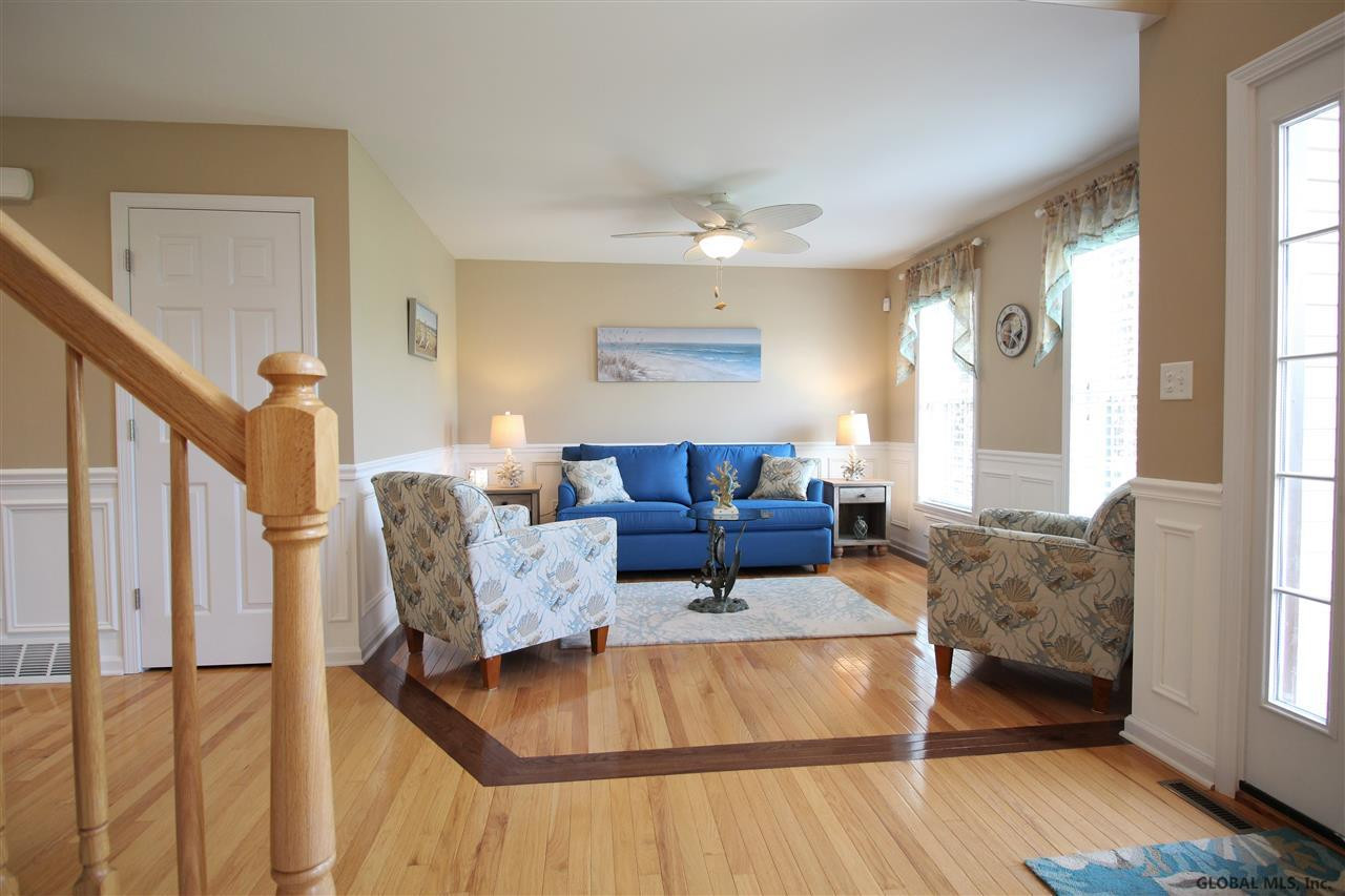 13 Robin Hill Road Halfmoon, NY 12118 - Photo 10 of 54 Photo 10
