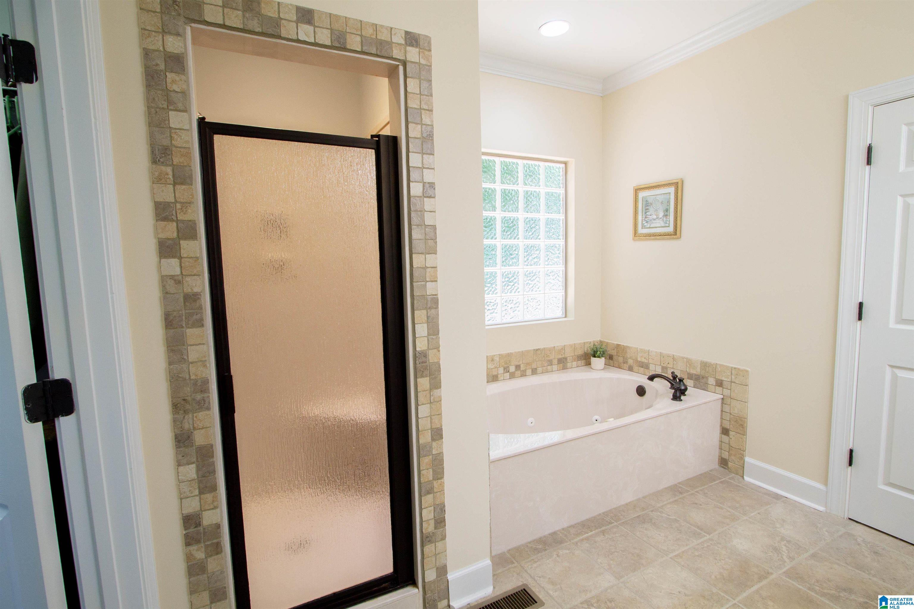 6384 Cambridge Road Pinson, AL 35126 - Photo 8 of 21 Gallery Image 8