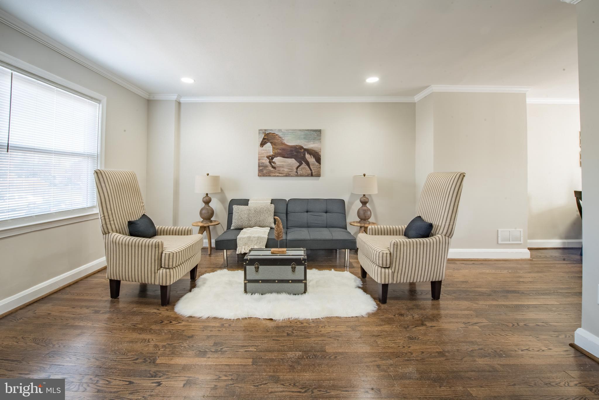 408 Grovethorn Road Baltimore, MD 21220 - Photo 7 of 33 Living Room