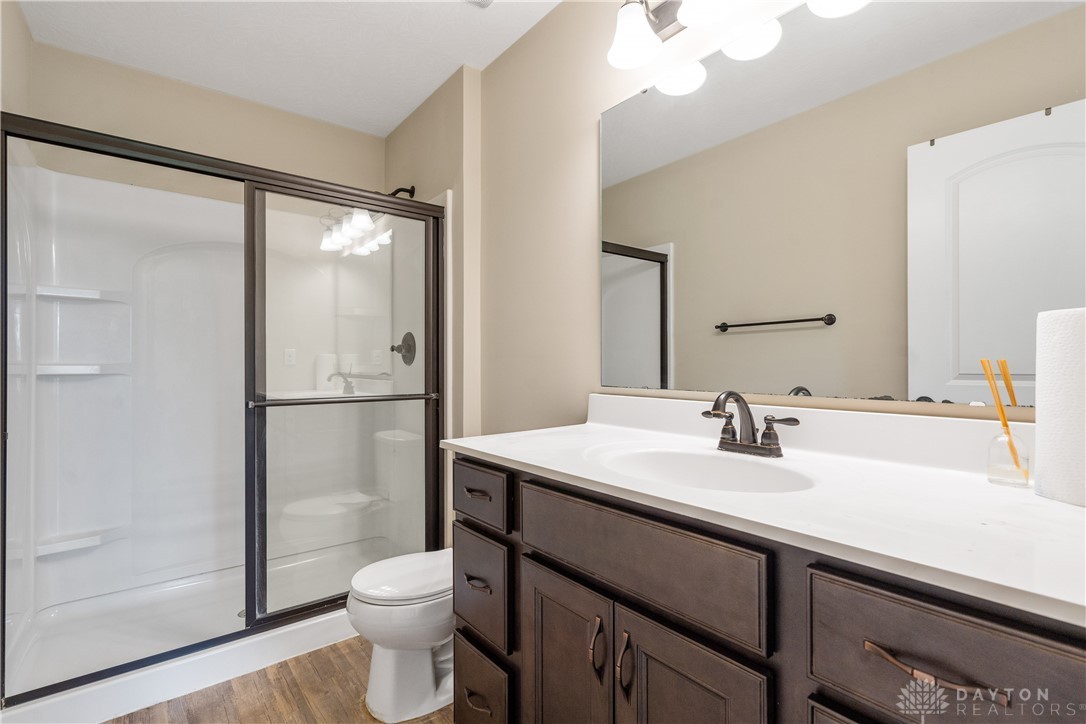 64 Old Pond Road Springboro, OH 45066 - Photo 10 of 25 Primary ensuite bath
