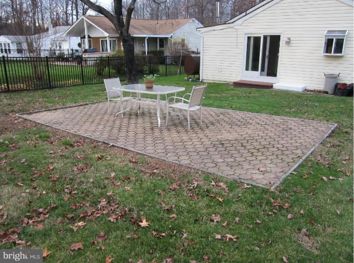 604 Greyhound Road Essex, MD 21221 - Photo 7 of 21 Exterior (Rear)