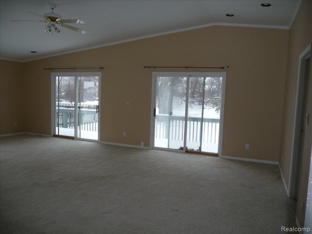 328 West Maryknoll Road Rochester, MI 48309 - Photo 10 of 14 P1000379