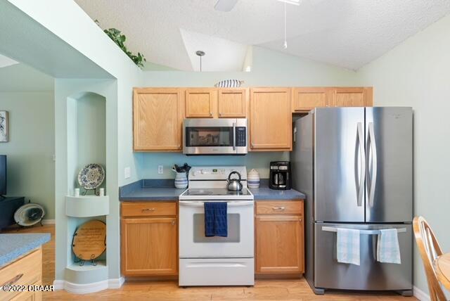 945 Cassadaga Road Lake Helen, FL 32744 - Photo 3 of 11 image3