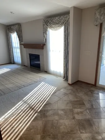 $345,900 | 35 Madison Circle, Davenport, IA 52806