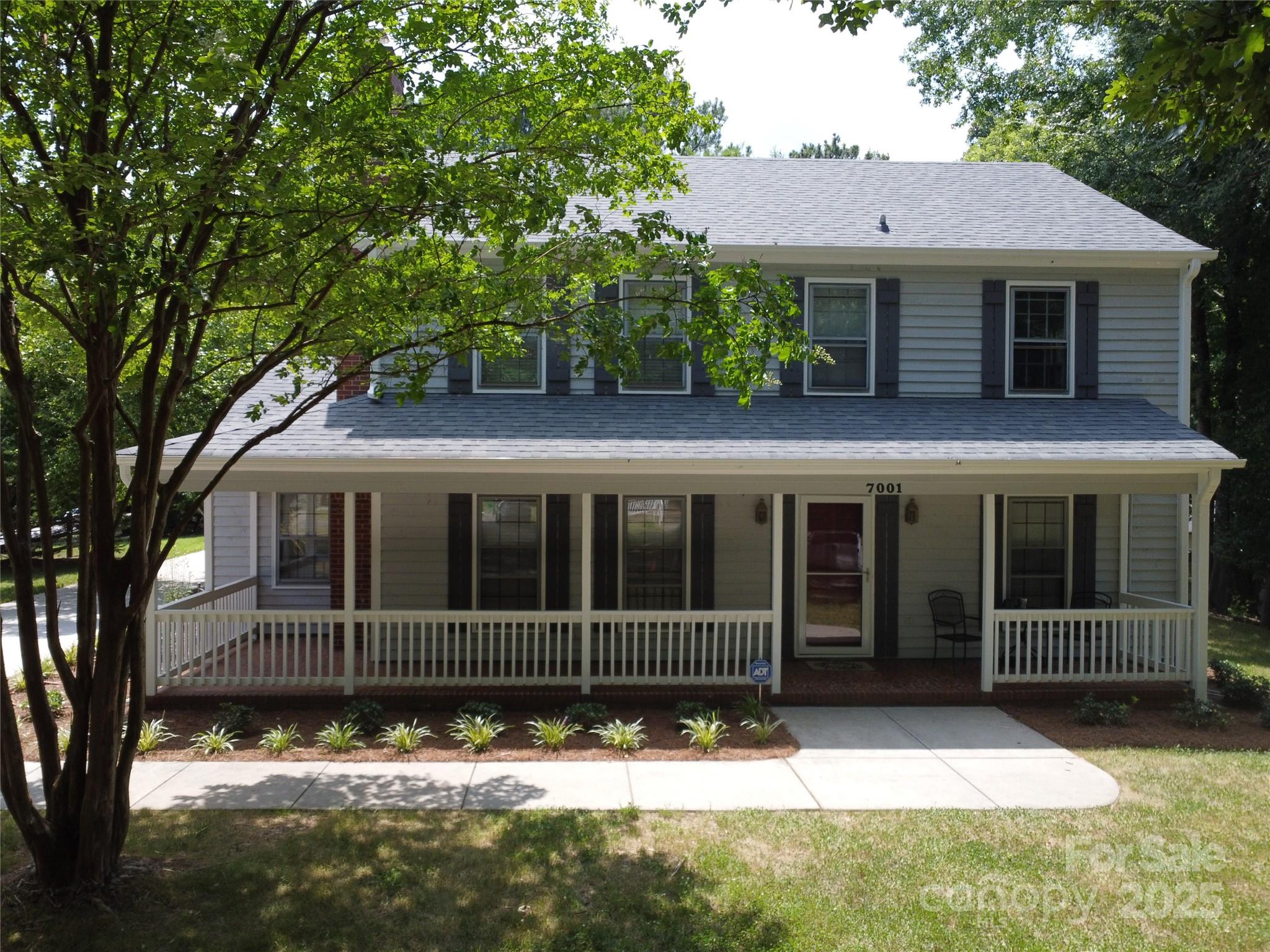 7001 Graburn Road Charlotte, NC 28226 - Photo 3 of 48 Gallery Image 3