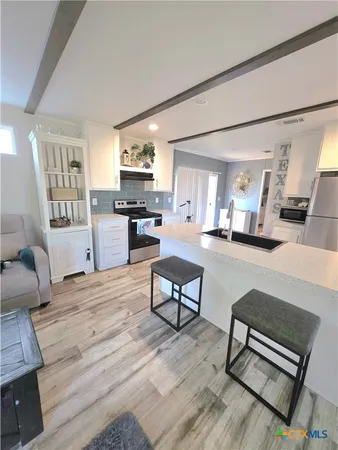 $210,000 | 1005 West Houston Avenue, Seadrift, TX 77983