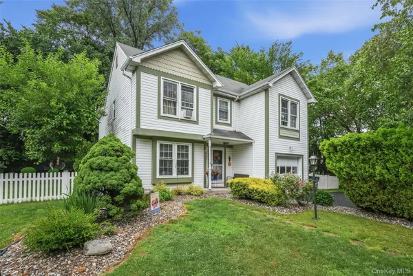 $689,000 | 16 Larkin Lane, Garnerville, NY 10923