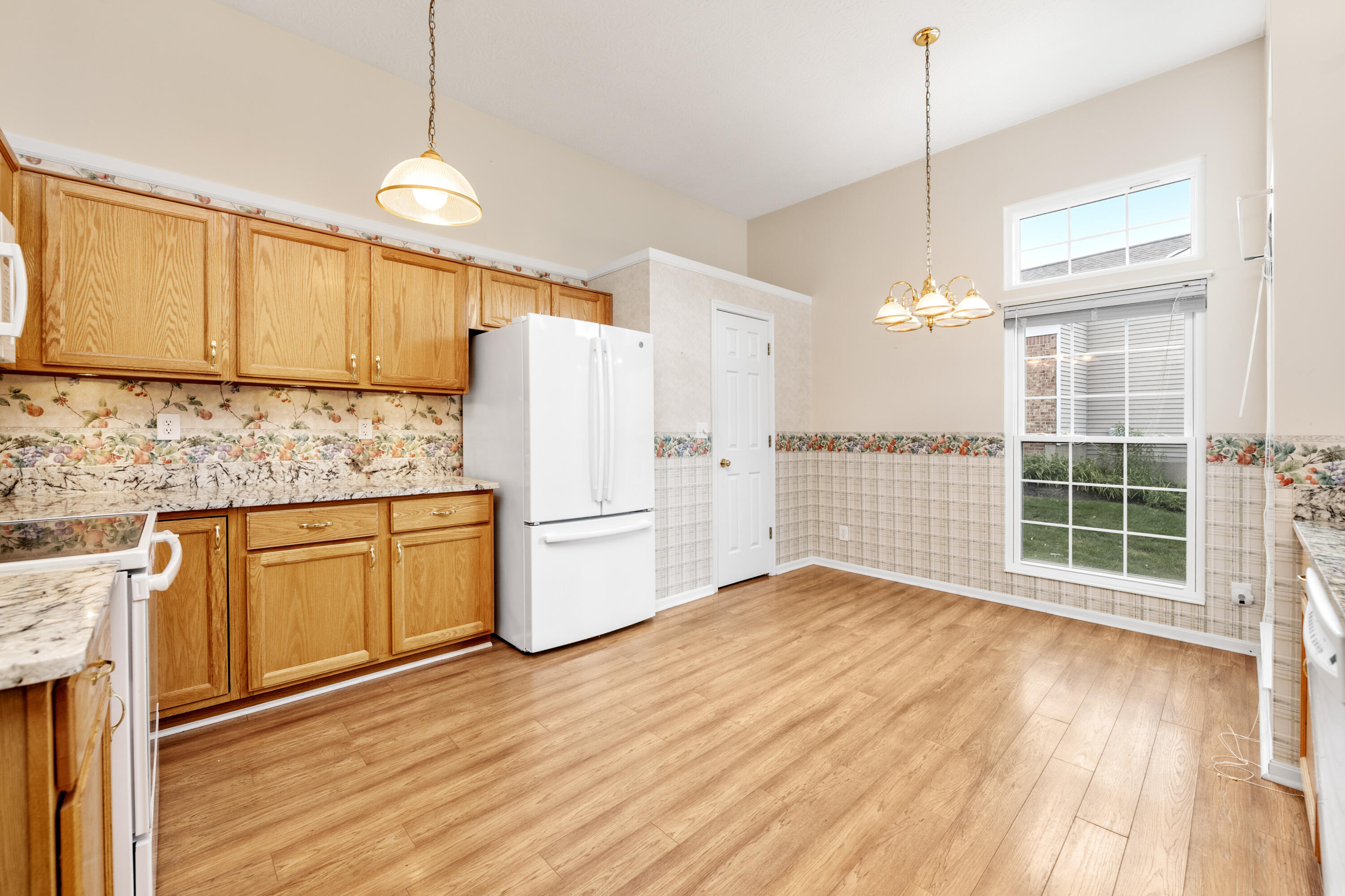7315 Ridge Edge Court, Unit A Florence, KY 41042 - Photo 8 of 32 Gallery Image 8