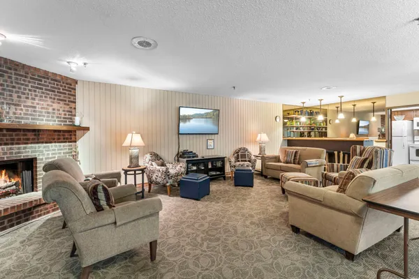$192,000 | 9700 Portland Avenue South, Unit 332, Bloomington, MN 55420