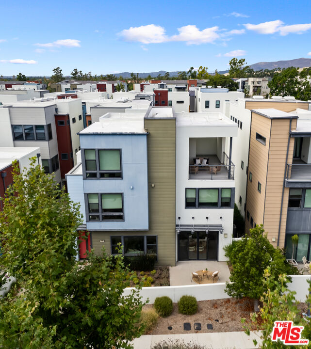 386 Novel Irvine, CA 92618 - Photo 44 of 52 a view of a city that has tall buildings