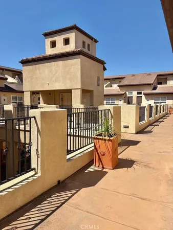 $739,000 | 286 North Madison Avenue, Unit 404, Pasadena, CA 91101