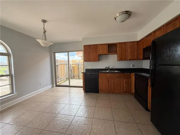 $1,150 | 3301 Golden Drive, Unit B, Chalmette, LA 70043