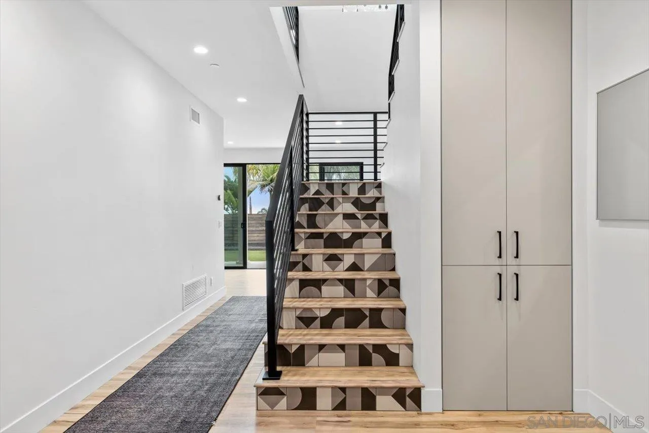 1604 Legaye Drive Encinitas, CA 92007 - Photo 21 of 43