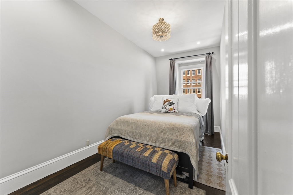 265 Beacon Street, Unit 5 Boston, MA 02116 - Photo 11 of 20