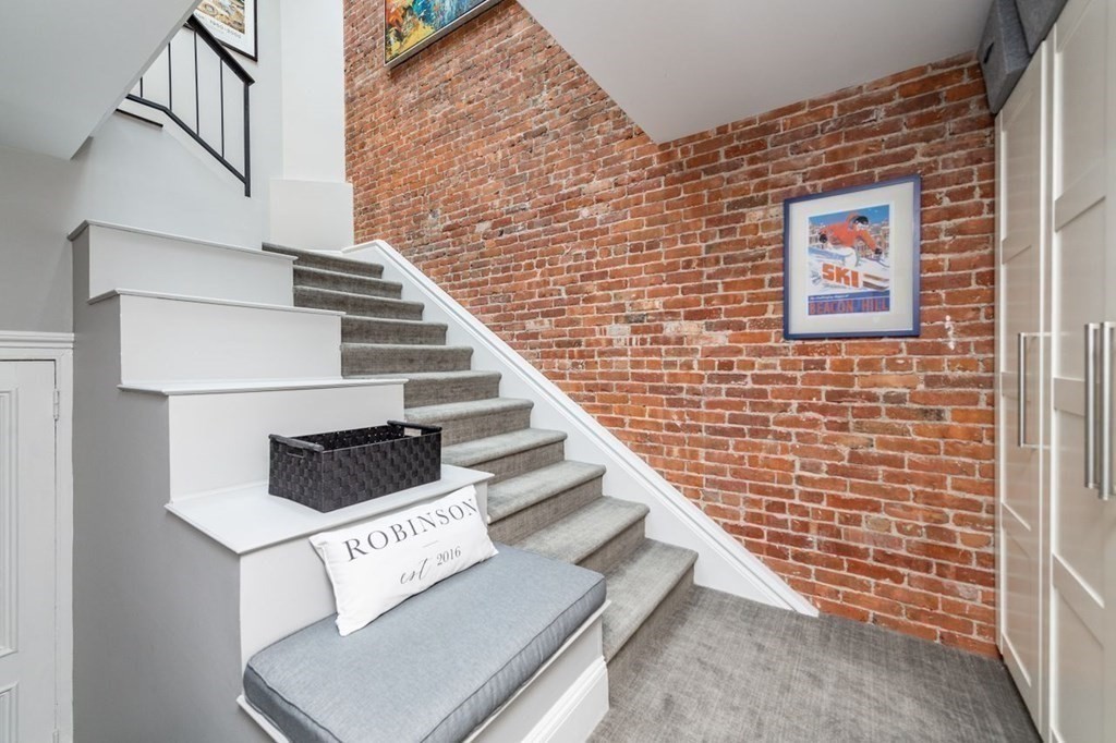 265 Beacon Street, Unit 5 Boston, MA 02116 - Photo 18 of 20