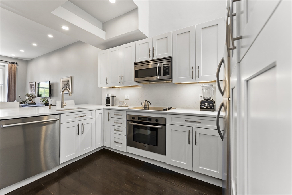 265 Beacon Street, Unit 5 Boston, MA 02116 - Photo 5 of 20