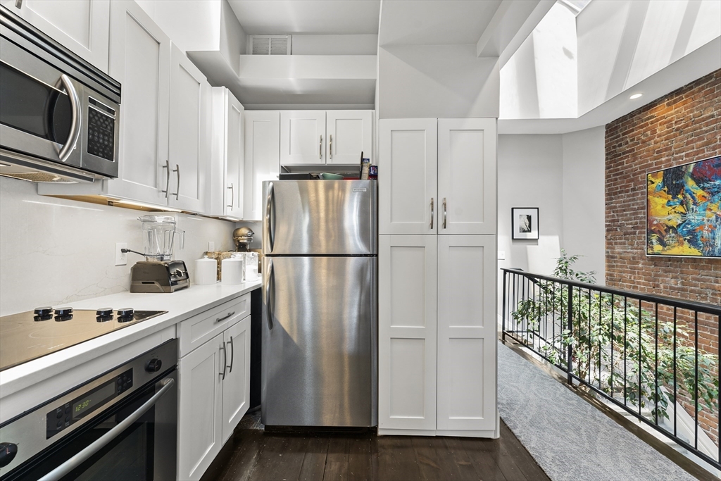 265 Beacon Street, Unit 5 Boston, MA 02116 - Photo 6 of 20