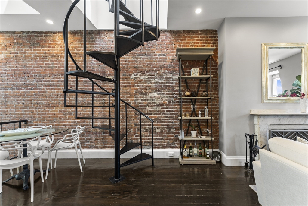 265 Beacon Street, Unit 5 Boston, MA 02116 - Photo 10 of 20