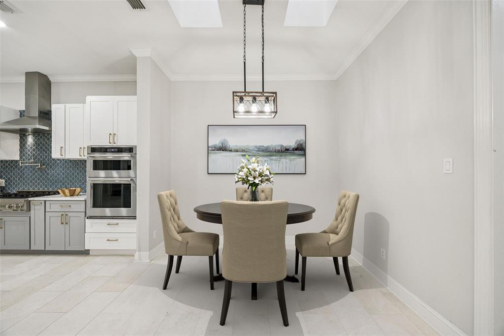 4670 Refugio Road Frisco, TX 75034 - Photo 12 of 40 Virtually Staged Photos