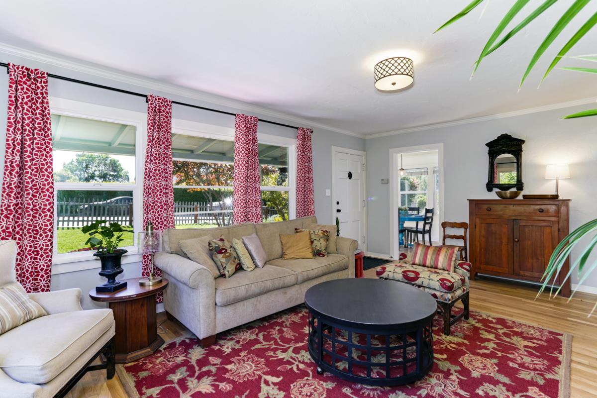 211 Berkeley Way Santa Cruz, CA 95062 - Photo 4 of 17 Gallery Image 4