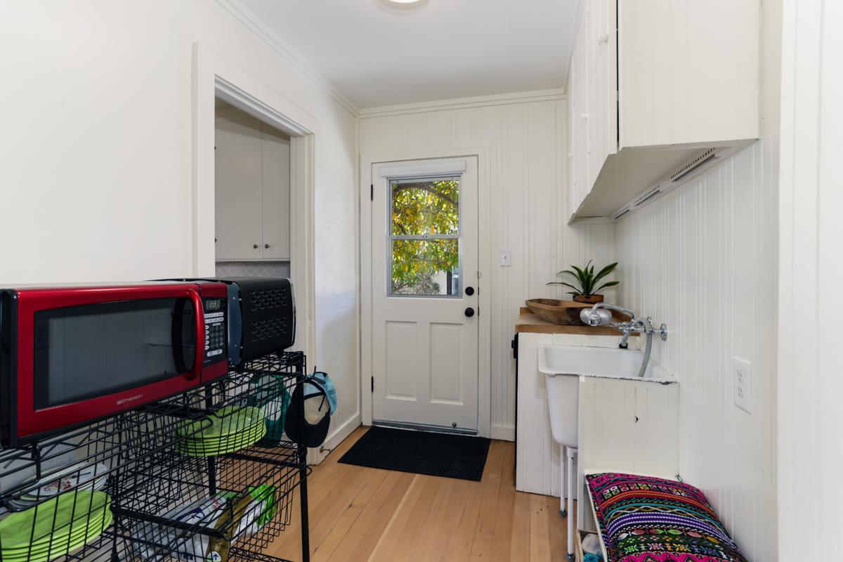211 Berkeley Way Santa Cruz, CA 95062 - Photo 8 of 17 Gallery Image 8