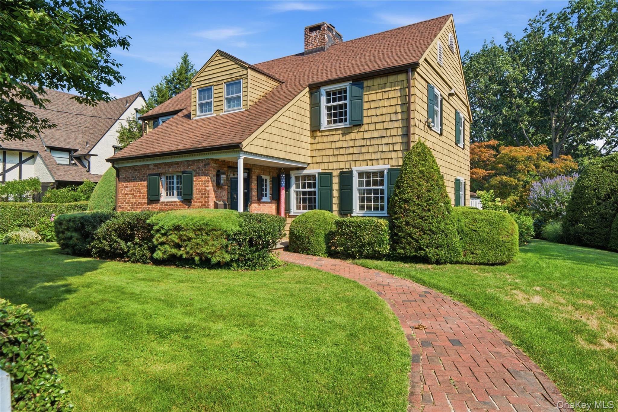 255 Manor Road Queens, NY 11363 - Photo 1 of 44 Gallery Image 1