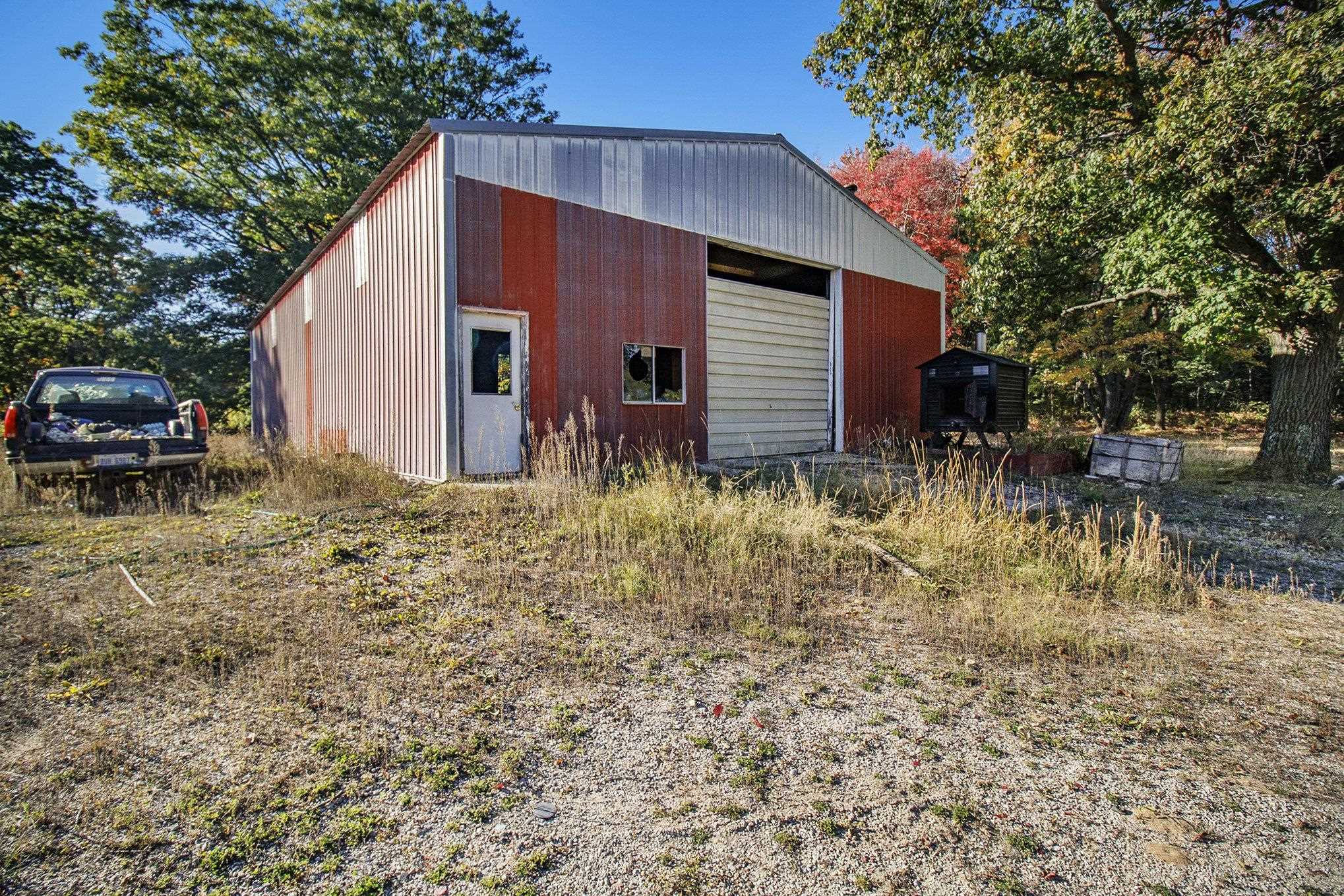 2610 South 41 Road Cadillac, MI 49601 - Photo 2 of 19