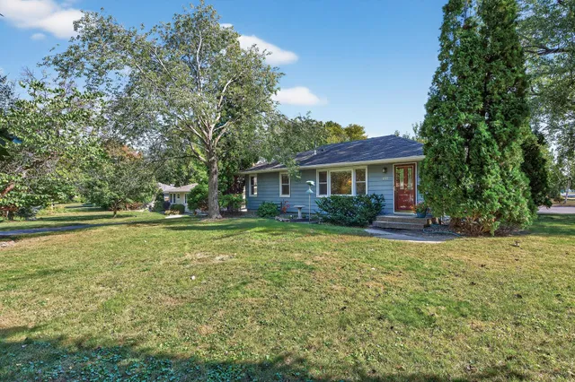 $395,000 | 8549 Russell Avenue South, Bloomington, MN 55431