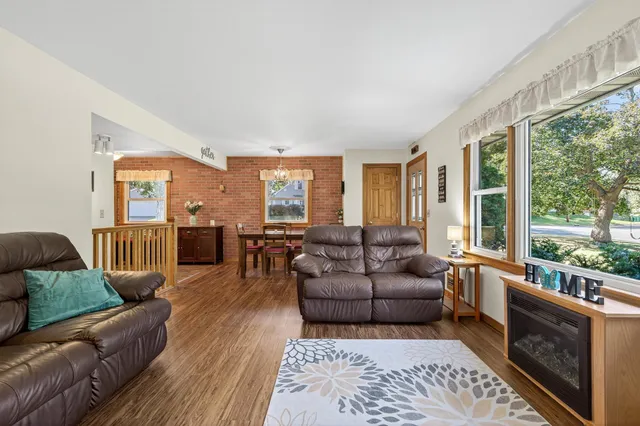 $395,000 | 8549 Russell Avenue South, Bloomington, MN 55431