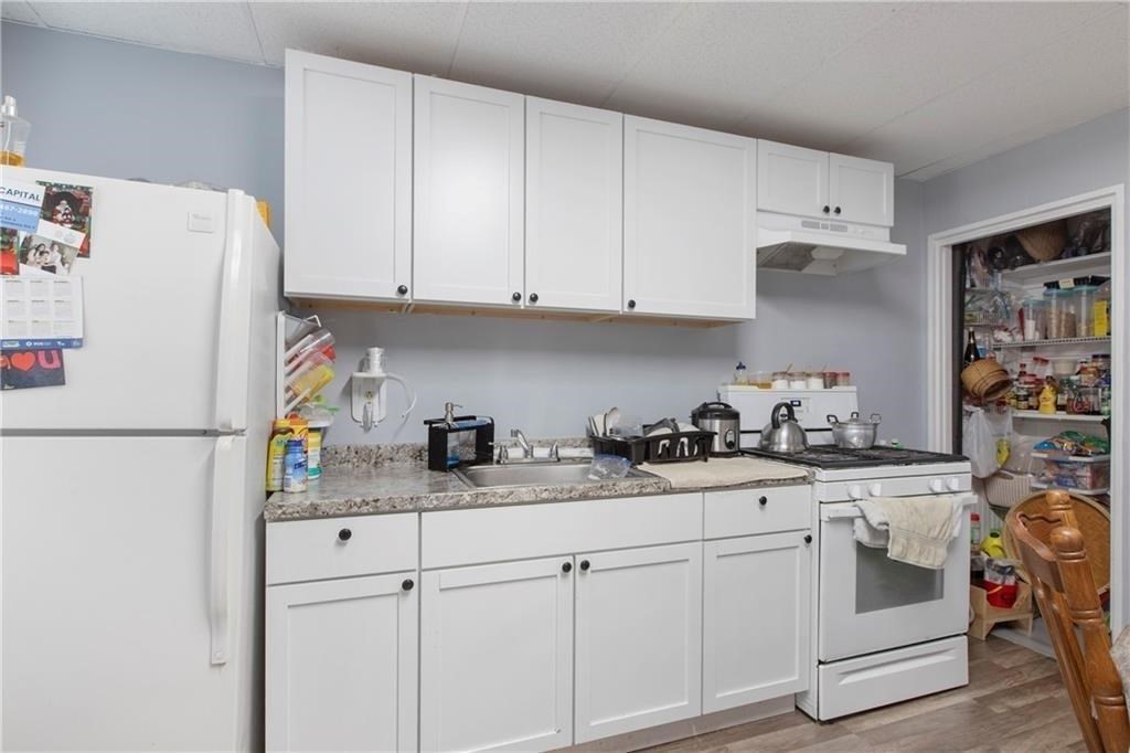 411 Rathbun Street Woonsocket, RI 02895 - Photo 7 of 42 Gallery Image 7