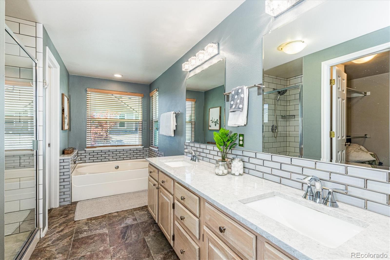 2315 Thistle Ridge Circle Highlands Ranch, CO 80126 - Photo 25 of 40 Gallery Image 25
