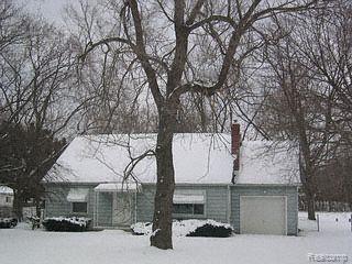 4278 Rural Street Waterford, MI 48329 - Photo 1 of 1 FRONT OF HOUSE