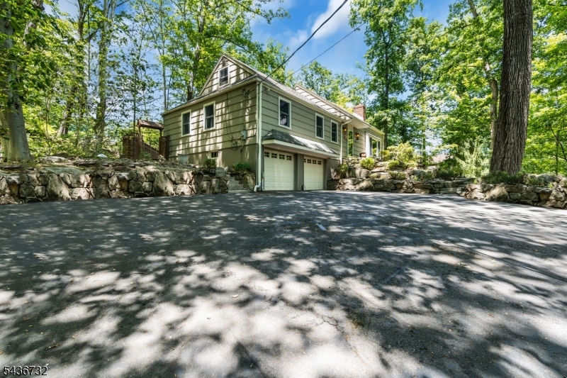 19 McCann Mill Road Califon, NJ 07830 - Photo 5 of 44