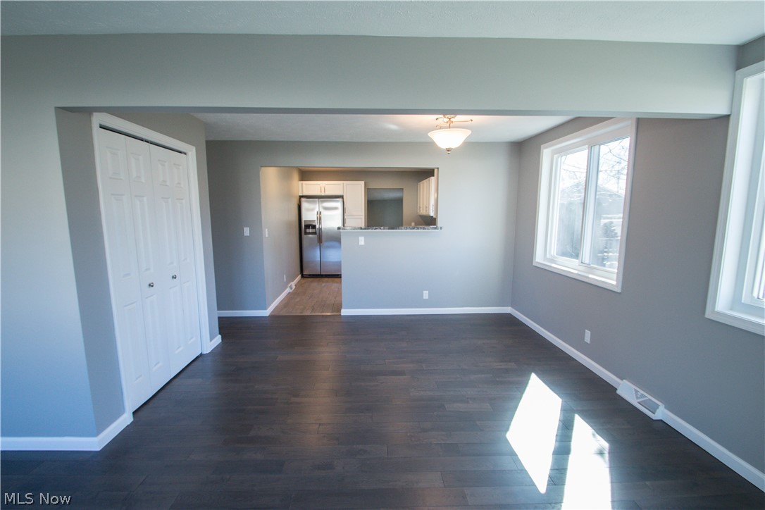 7584 Southland Road Mentor-on-the-Lake, OH 44060 - Photo 4 of 15