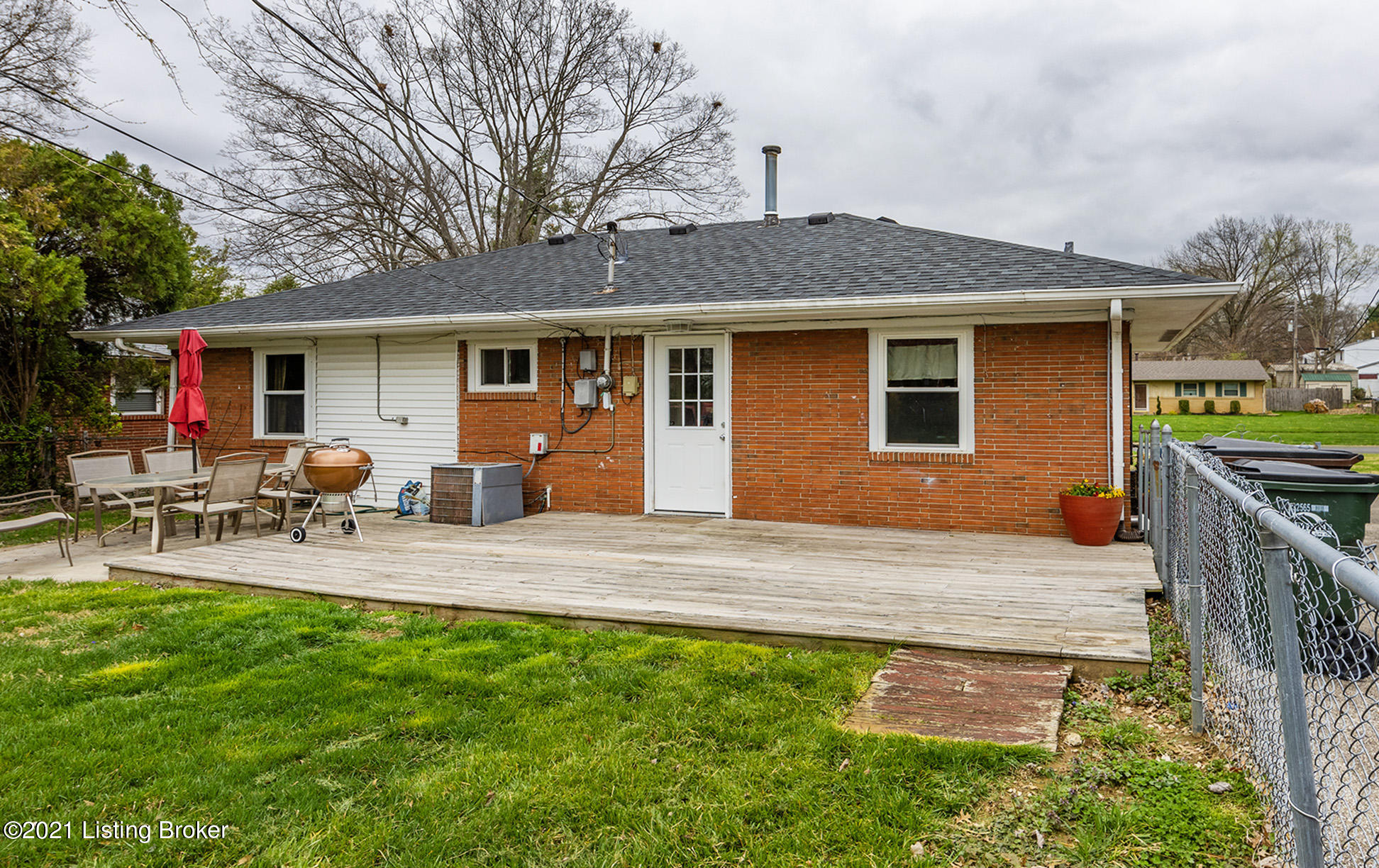 1802 Millgate Road Louisville, KY 40223 - Photo 35 of 39 1802-Millgate-Rd-20210331-035