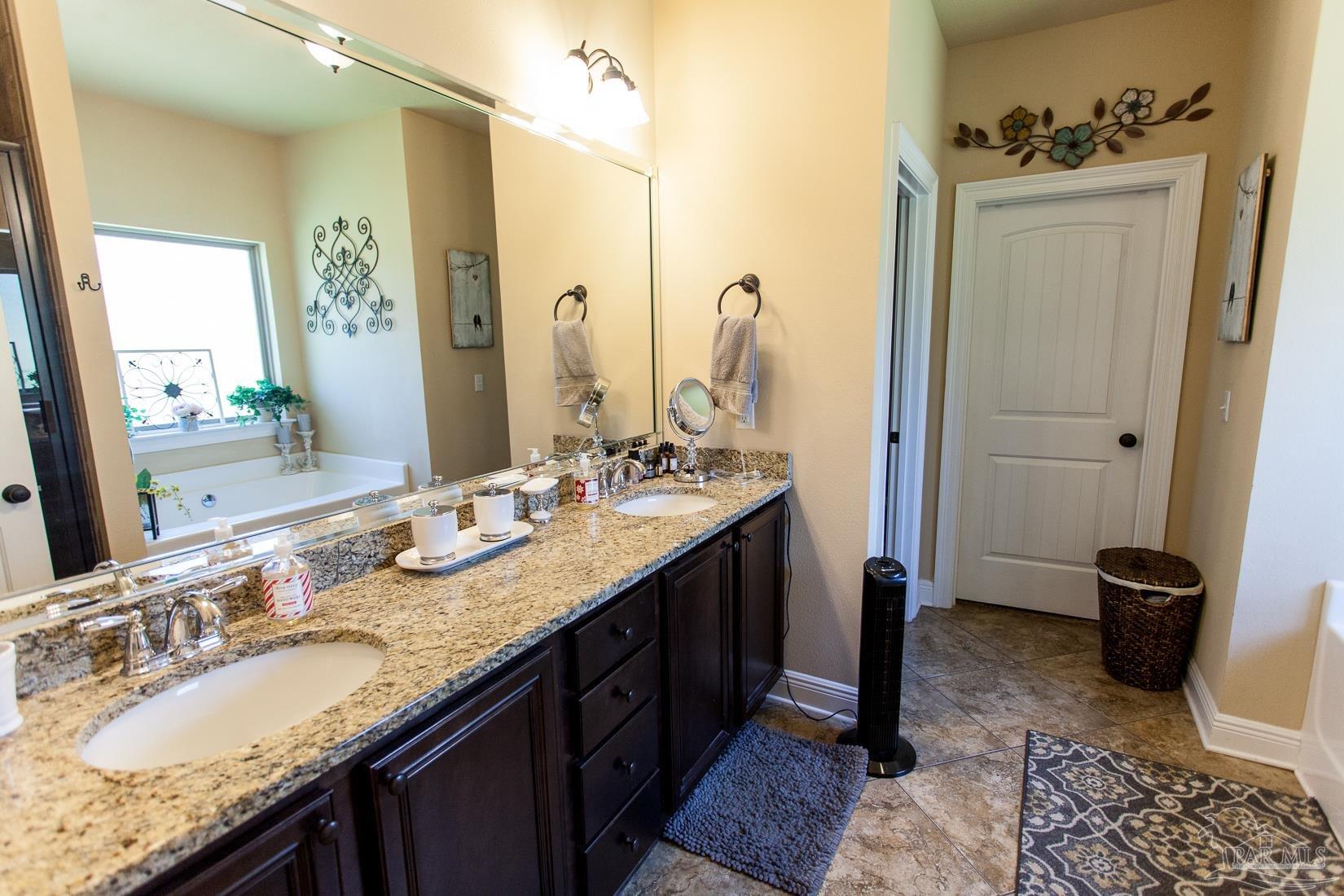 1082 Ironforge Road Cantonment, FL 32533 - Photo 8 of 16 Gallery Image 8