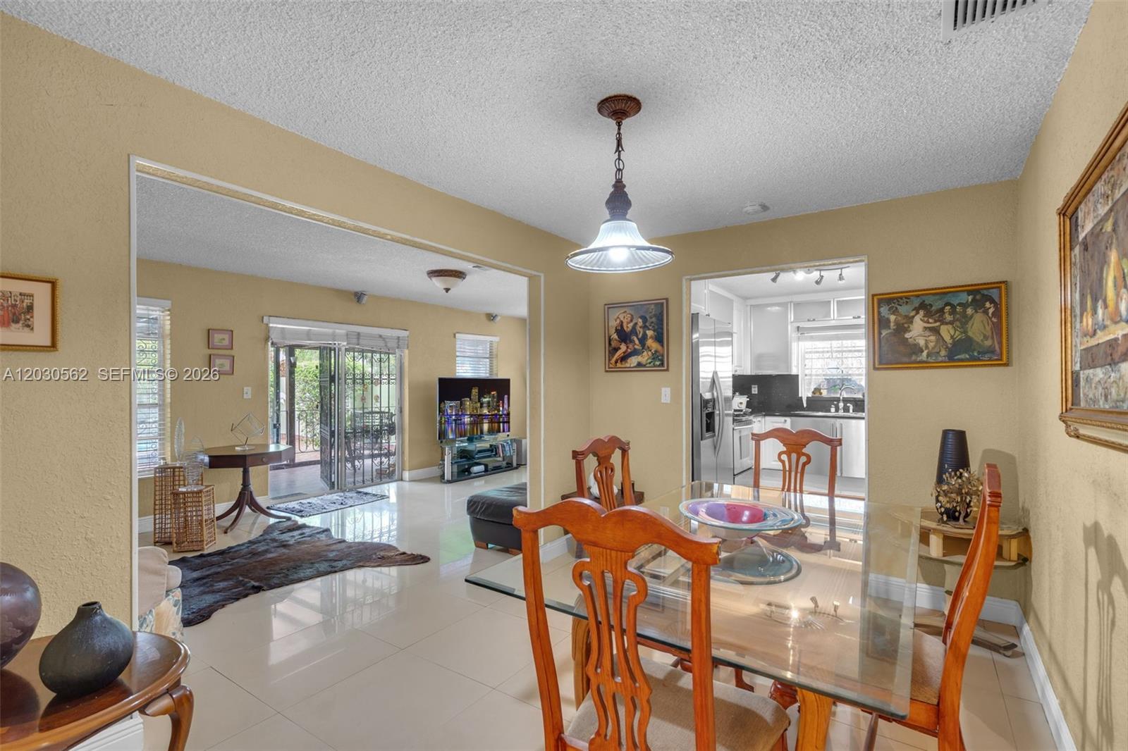 1320 Southwest 84th Avenue Miami, FL 33144 - Photo 7 of 44