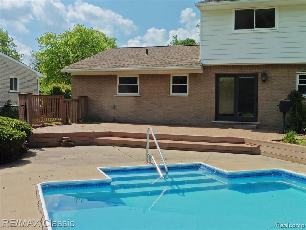 16810 Wayne Road Livonia, MI 48154 - Photo 28 of 30