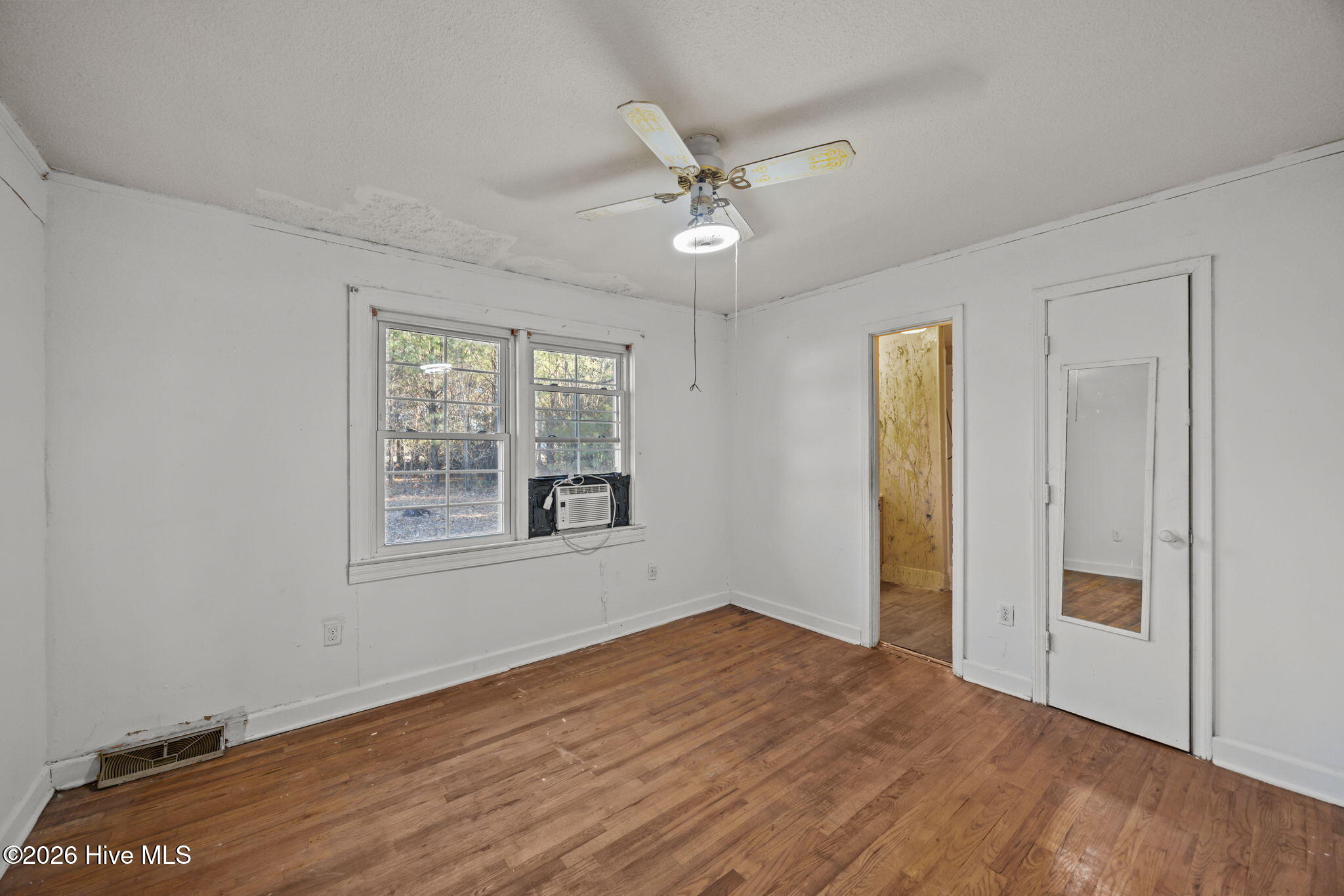 1358 Warrentown Road Snow Hill, NC 28580 - Photo 13 of 47 Bedroom 1