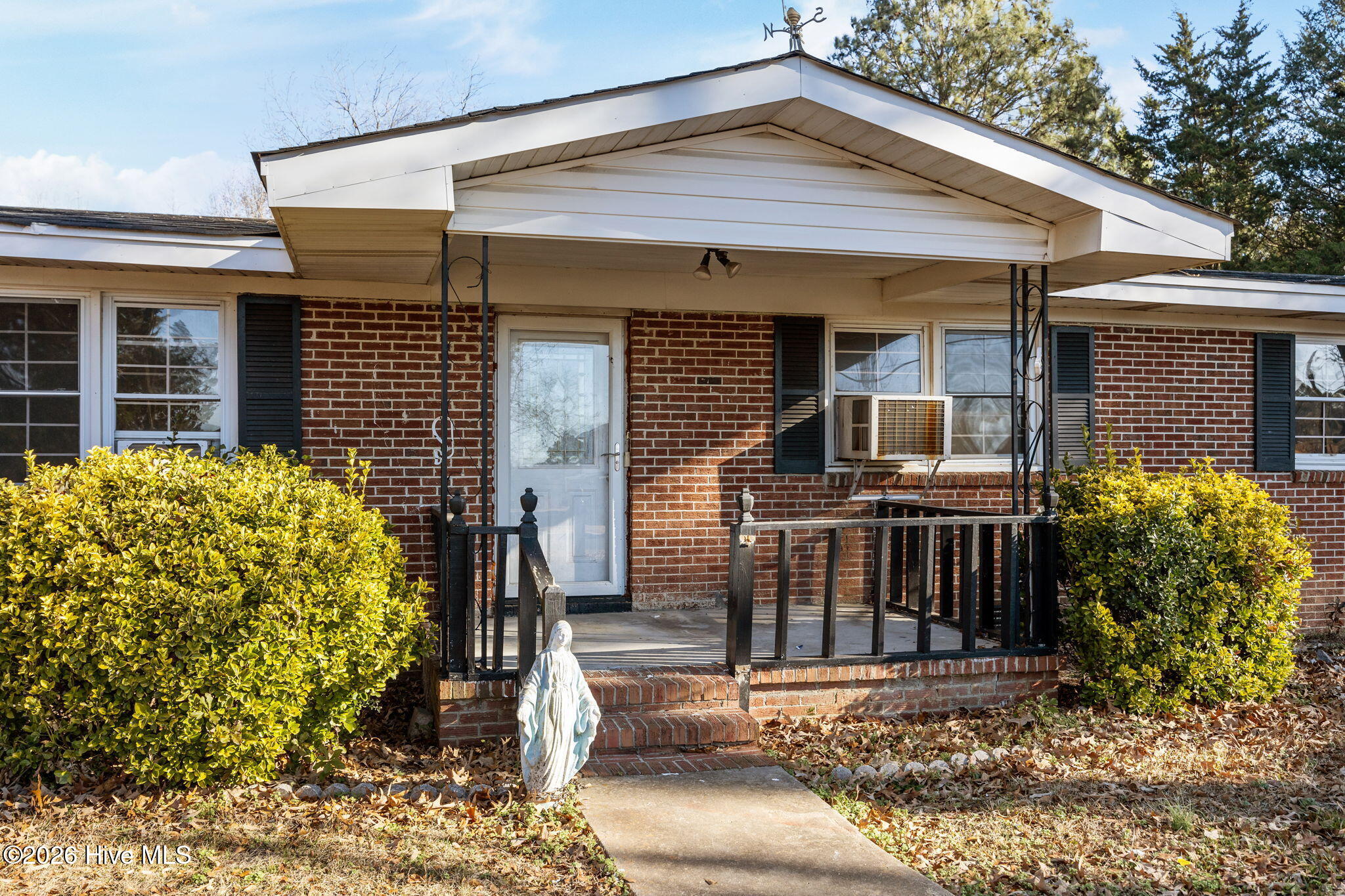 1358 Warrentown Road Snow Hill, NC 28580 - Photo 3 of 47 Front Porch