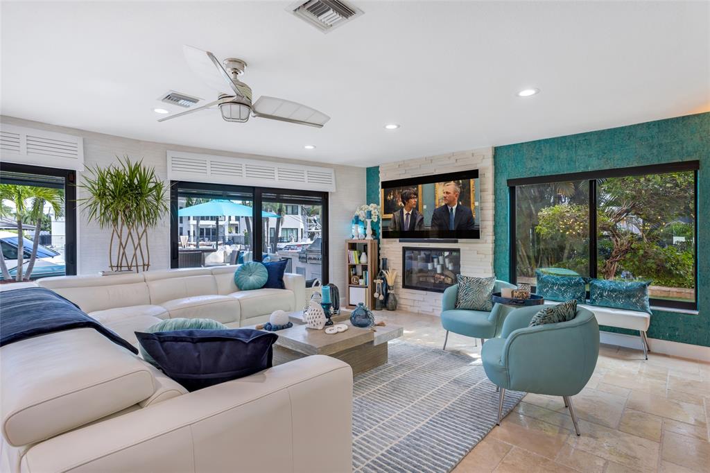 2541 Northeast 48th Street Lighthouse Point, FL 33064 - Photo 12 of 31