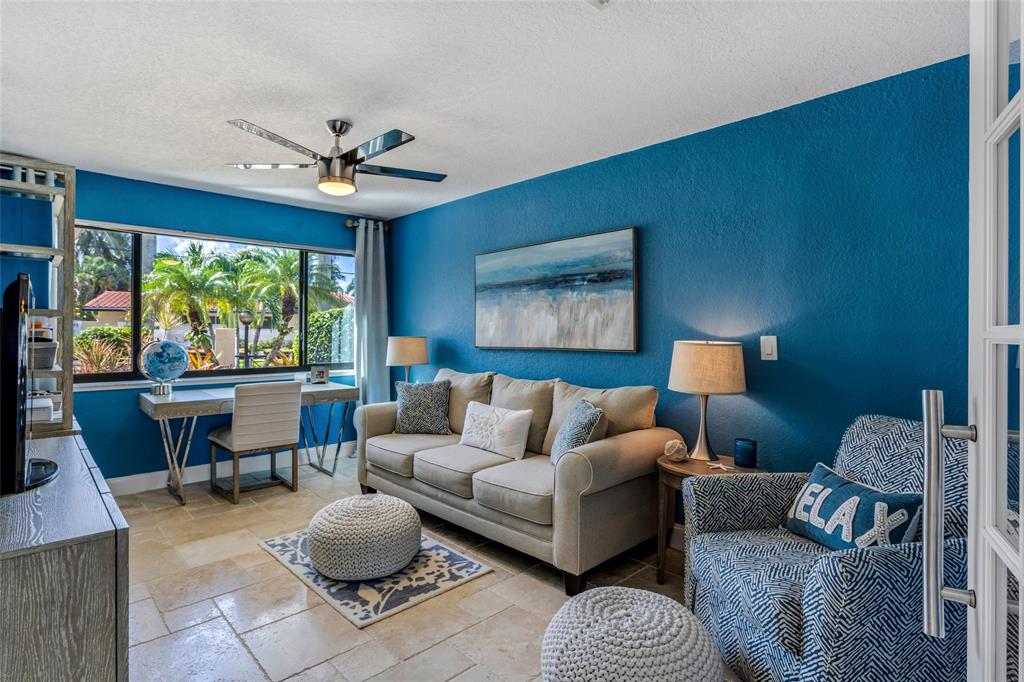 2541 Northeast 48th Street Lighthouse Point, FL 33064 - Photo 16 of 31