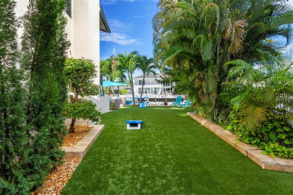 2541 Northeast 48th Street Lighthouse Point, FL 33064 - Photo 27 of 31