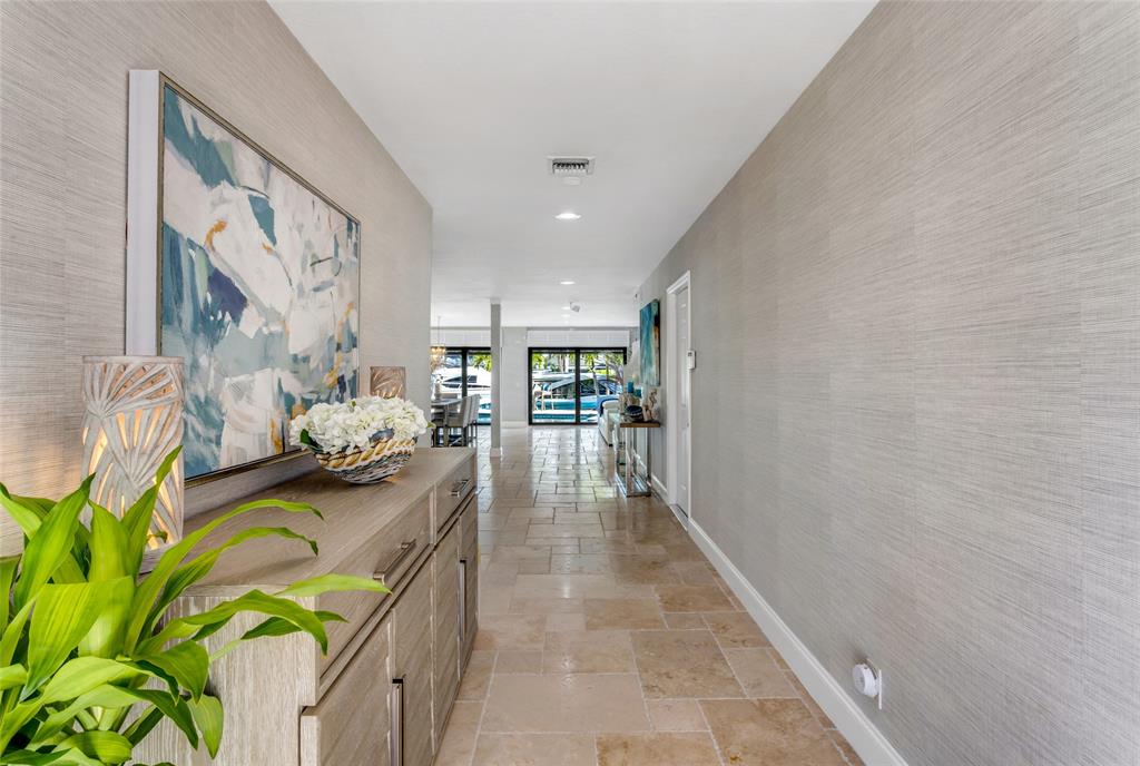 2541 Northeast 48th Street Lighthouse Point, FL 33064 - Photo 5 of 31