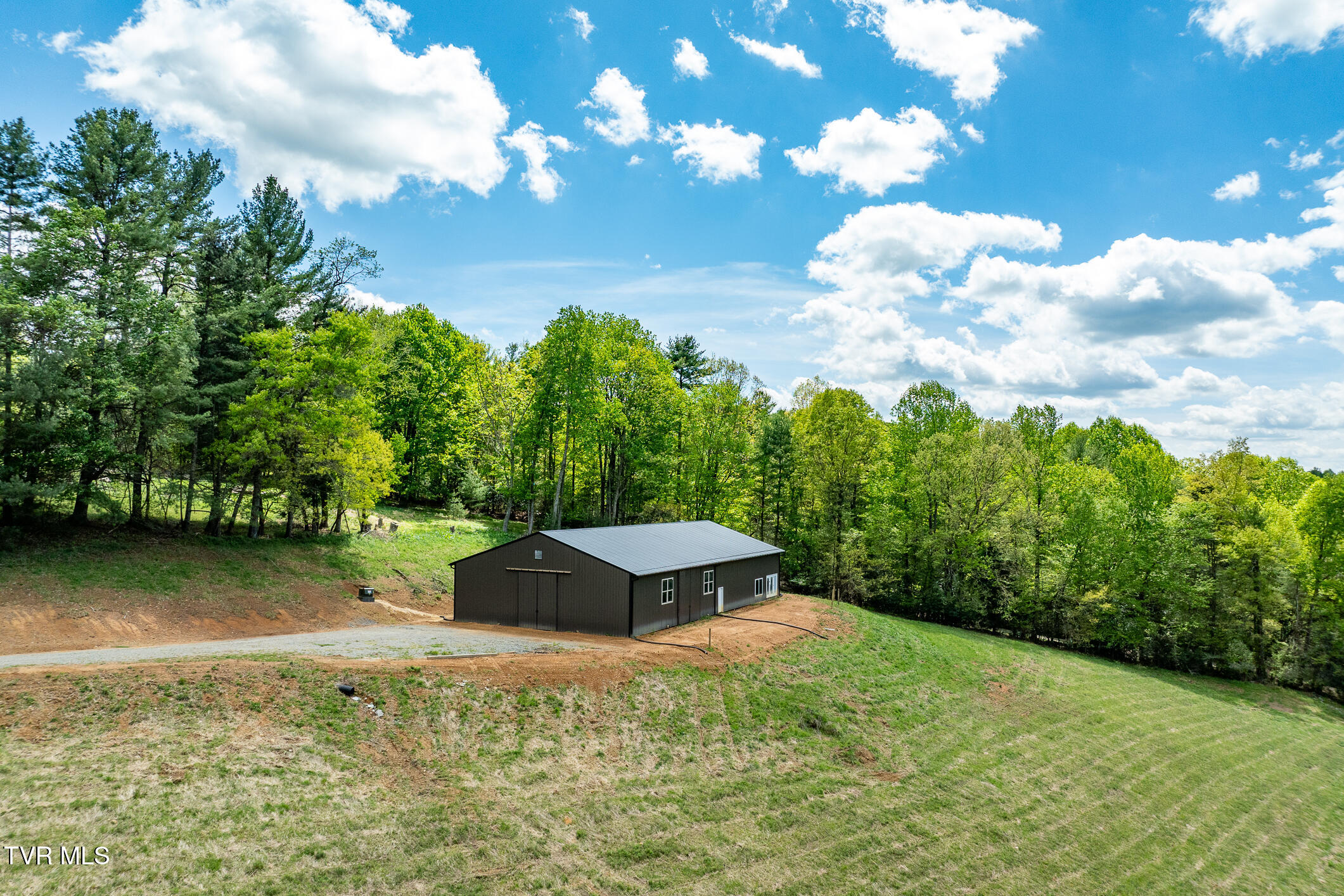 835 Red Brush Road Mountain City, TN 37683 - Photo 17 of 60 835 Red Brush Road (17 of 60)