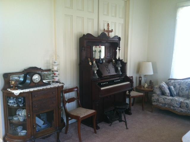940 Old Stage Road Salinas, CA 93905 - Photo 7 of 25 Gallery Image 7