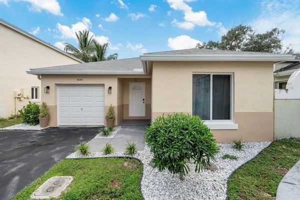 $5,500 | Undisclosed Address, Davie, FL 33314