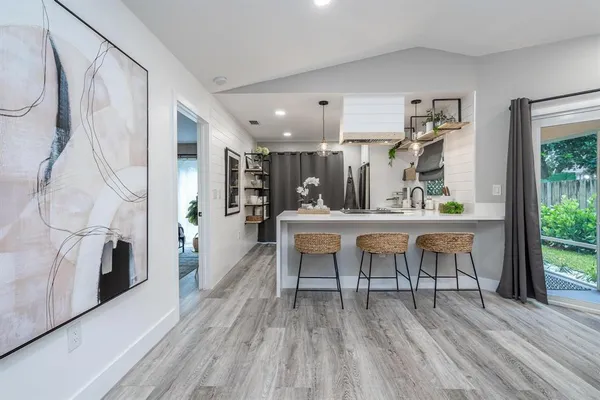 $5,500 | Undisclosed Address, Davie, FL 33314