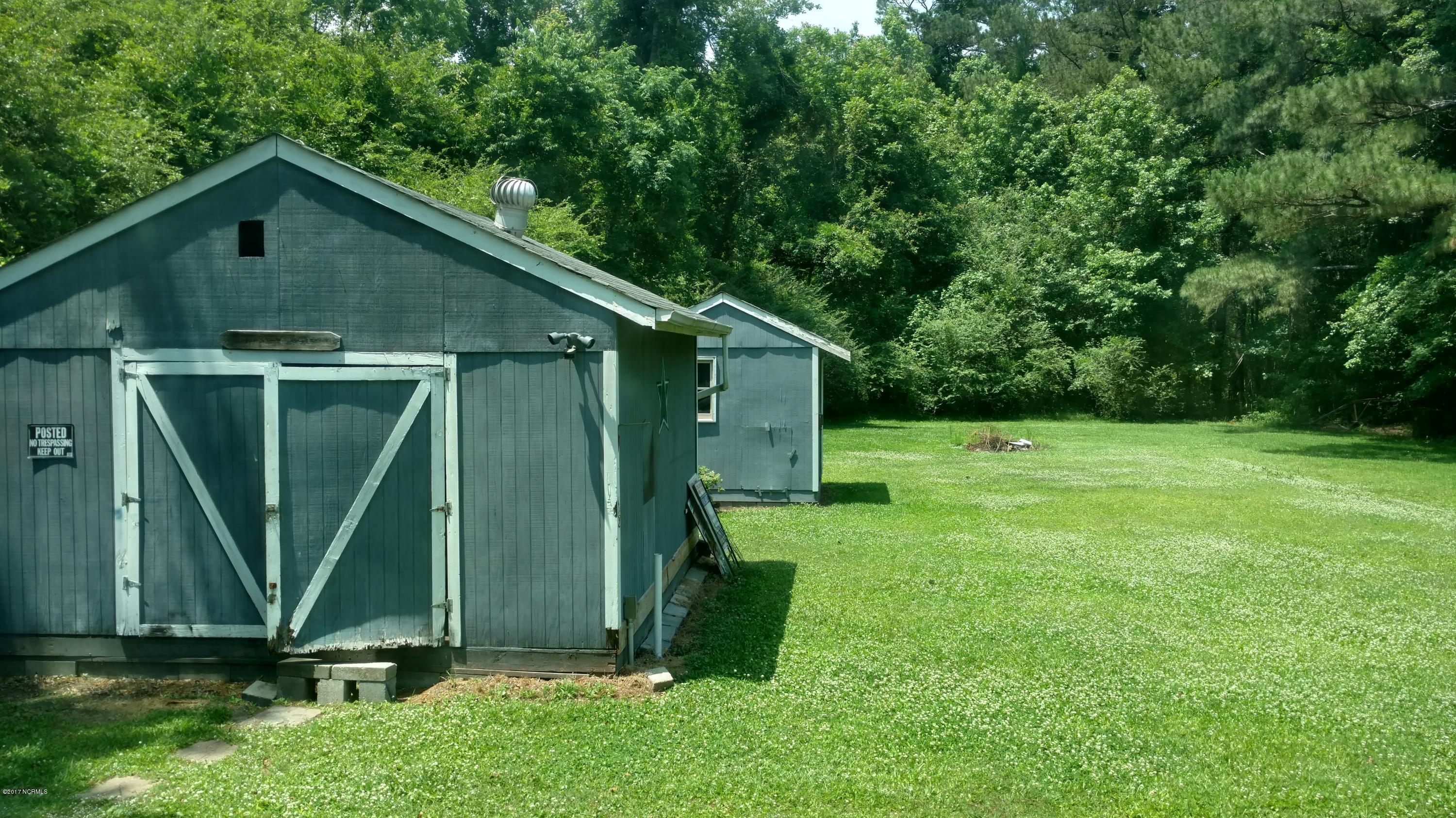 216 Porters Lane Road Rocky Point, NC 28457 - Photo 4 of 25 IMG_20170521_135002967_HDR